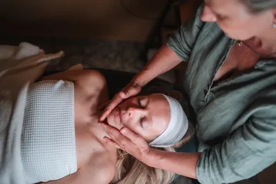 Kosmetické ošetření, další použití kosmetiky